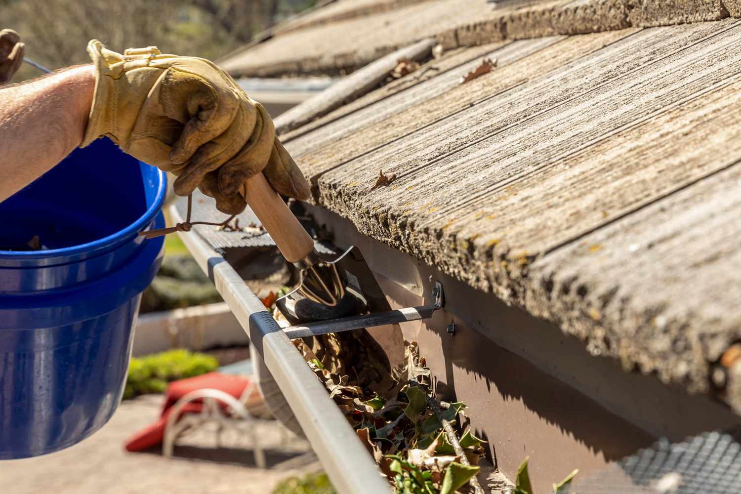 gutter cleaning